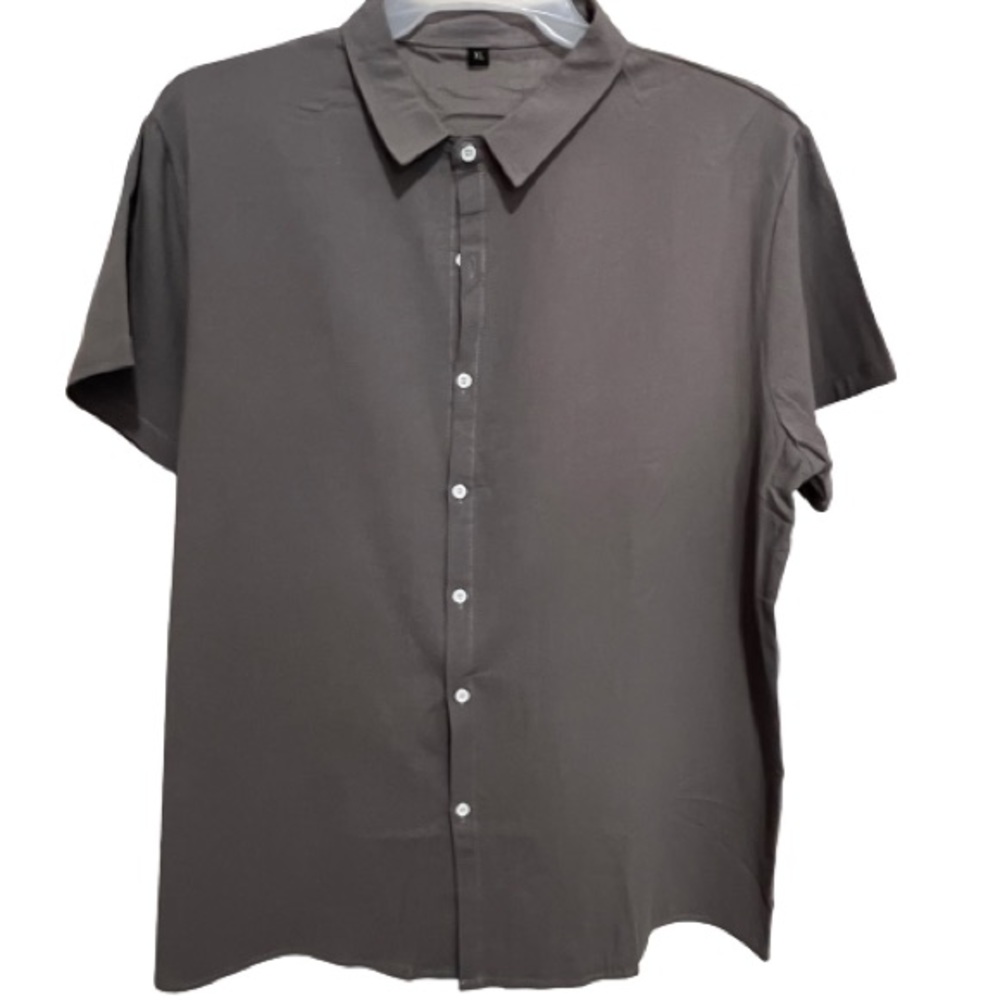 Gray Casual Men's Short-Sleeve Shirt.-- NWOT Size XL